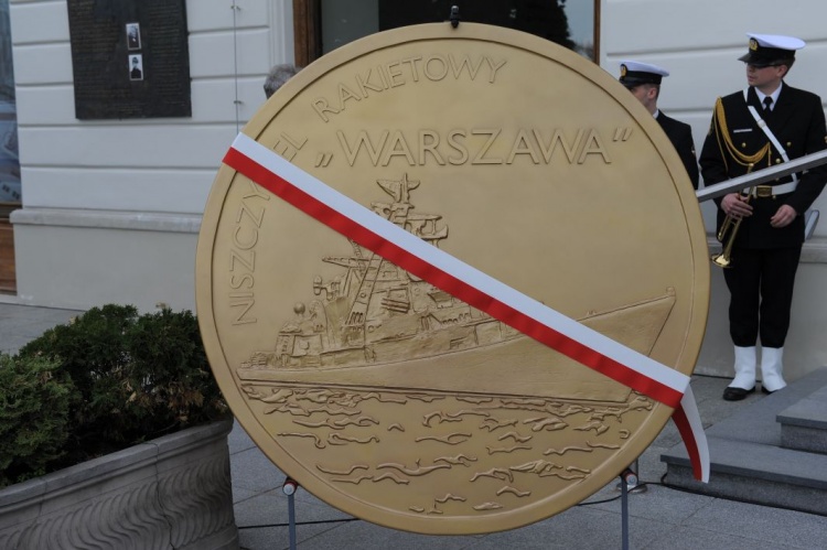 Uroczystość „wodowania” monety Narodowego Banku Polskiego z wizerunkiem niszczyciela rakietowego ORP „Warszawa”