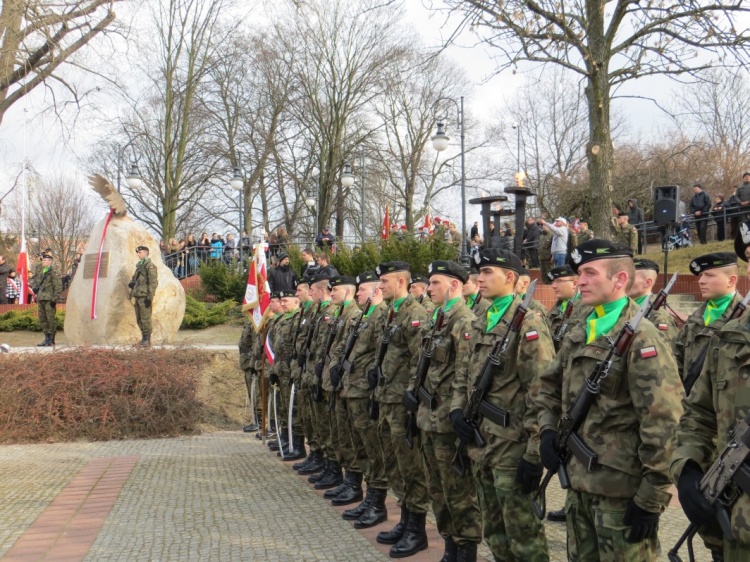 Uroczystość odsłonięcia pomnika Żołnierzy Wyklętych w Zielonej Górze