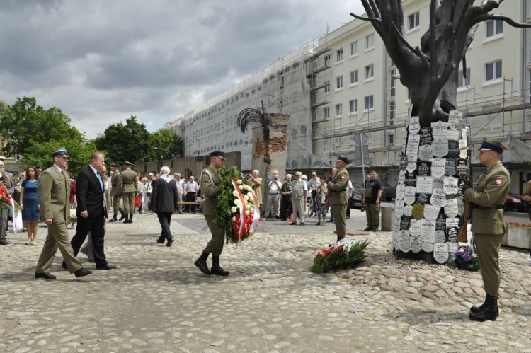 Narodowy Dzień Pamięci Ofiar Nazistowskich Obozów Koncentracyjnych