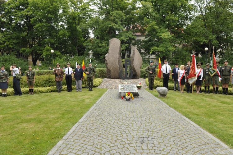 Uroczystości przy Pomniku „Mokotów Walczy 1944”