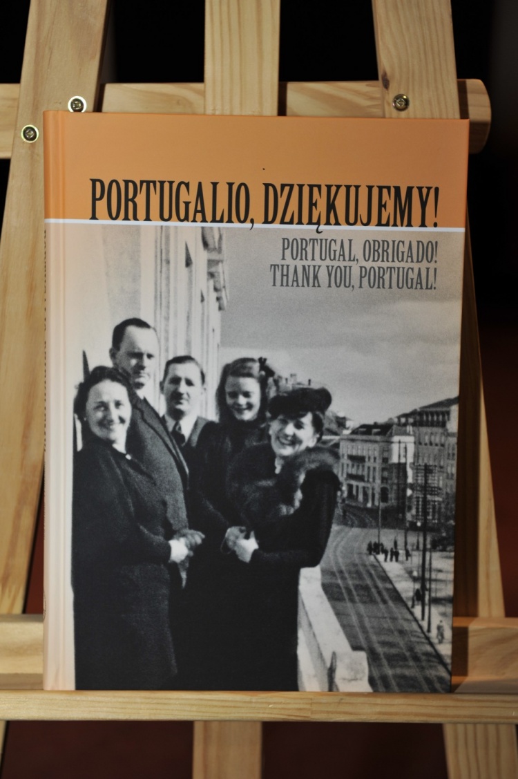 Album „Portugalio, dziękujemy! Polscy uchodźcy cywilni i wojskowi na zachodnim krańcu Europy w latach 1940-1945”