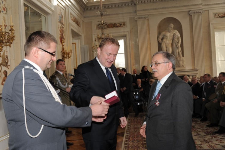 Uroczystość wręczenia odznaczeń i medali w Pałacu na Wodzie 