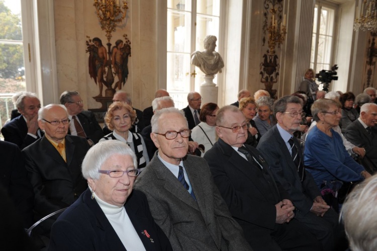 Uroczystość wręczenia odznaczeń i medali w Pałacu na Wodzie 