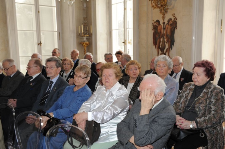 Uroczystość wręczenia odznaczeń i medali w Pałacu na Wodzie 